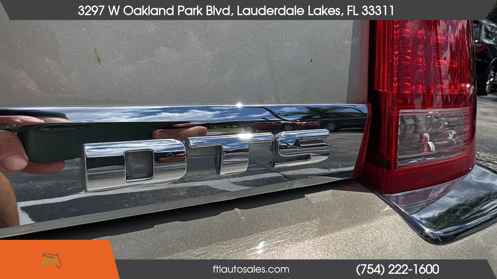 Used 2007 Cadillac DTS w/ Trunk Convenience Package image 13