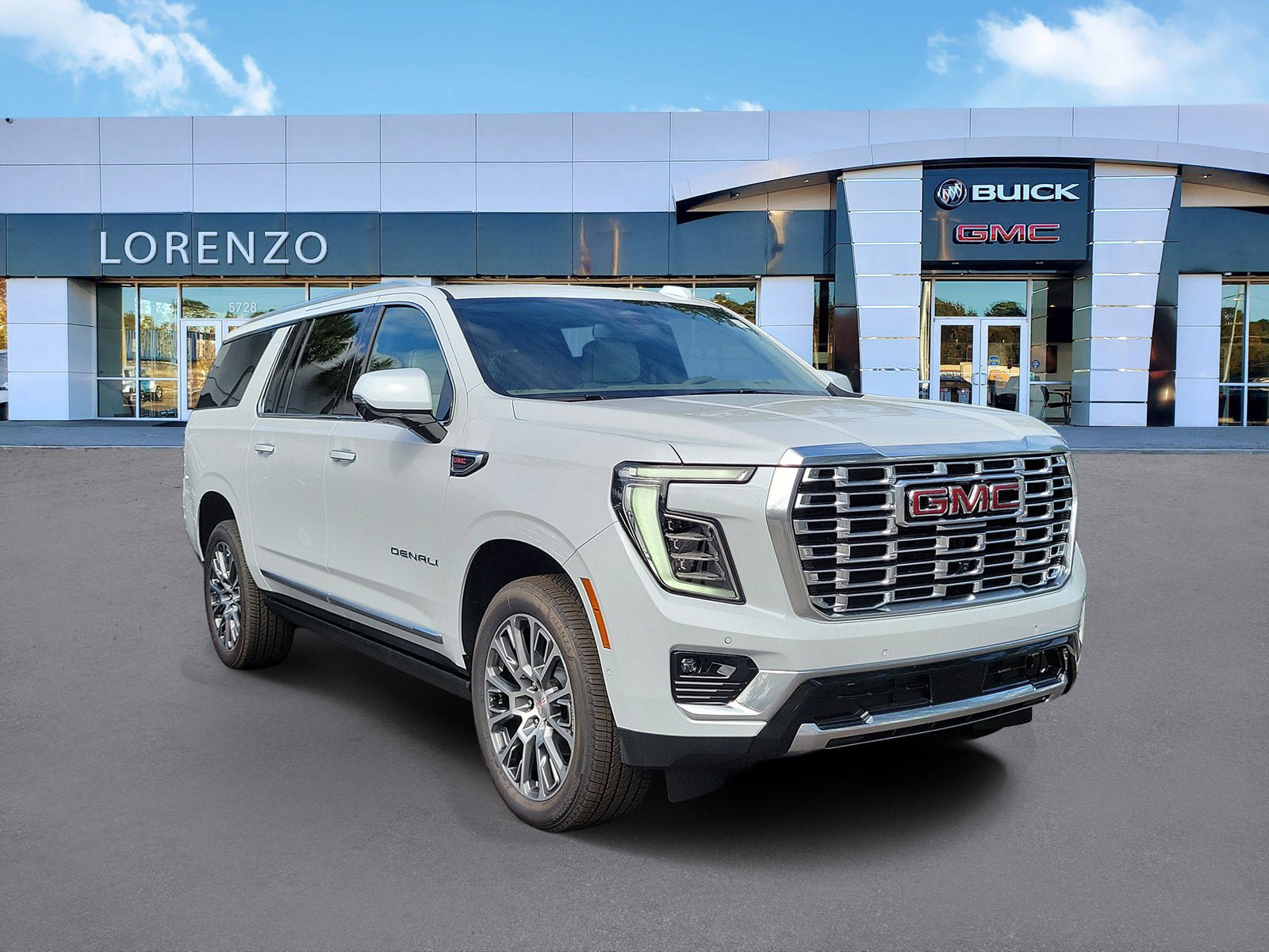 New 2026 GMC Yukon XL Denali w/ Sun & Power Step Package RWD image 3