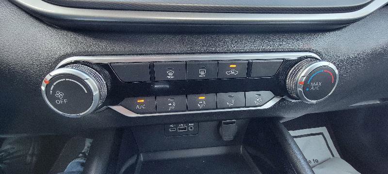 Used 2024 Nissan Altima 2.5 SR FWD image 13