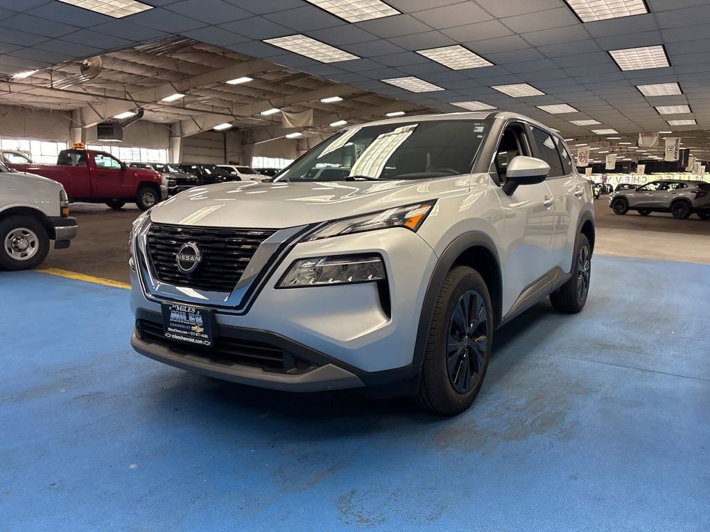 Used 2023 Nissan Rogue SV AWD/4WD image 10