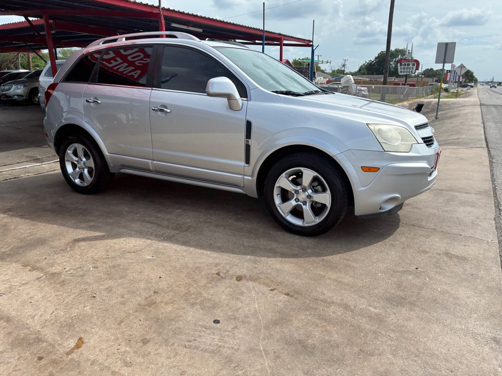 Used 2014 Chevrolet Captiva Sport LT w/ Convenience Package FWD image 2