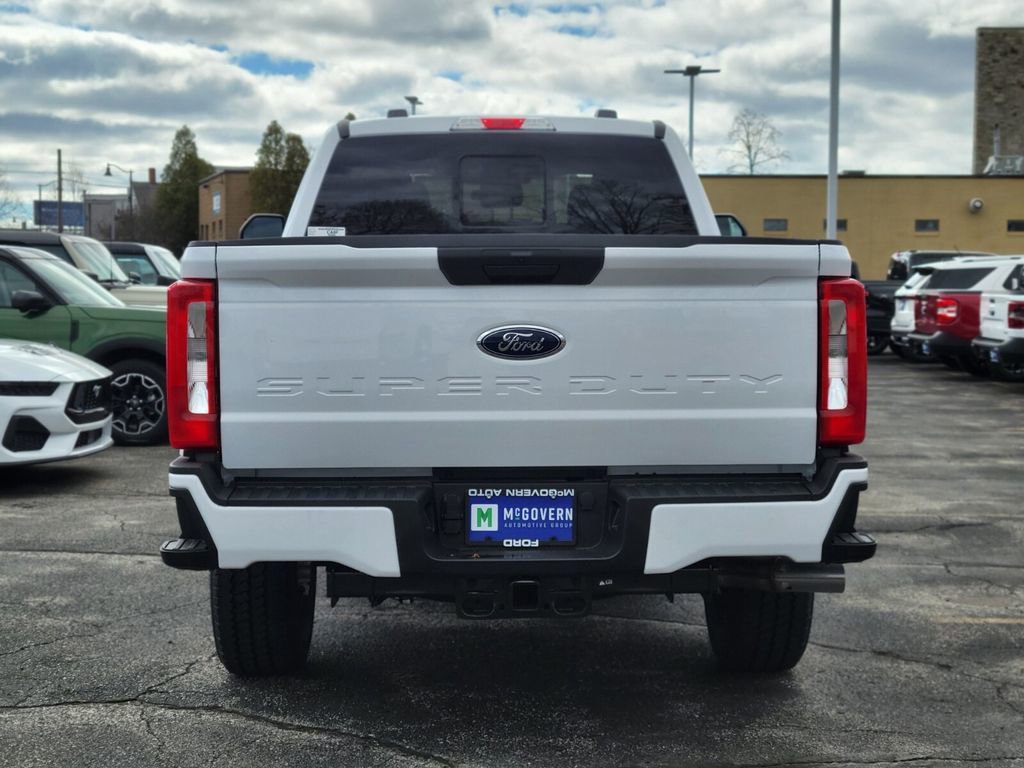 New 2026 Ford F250 4x4 SuperCab Super Duty image 4