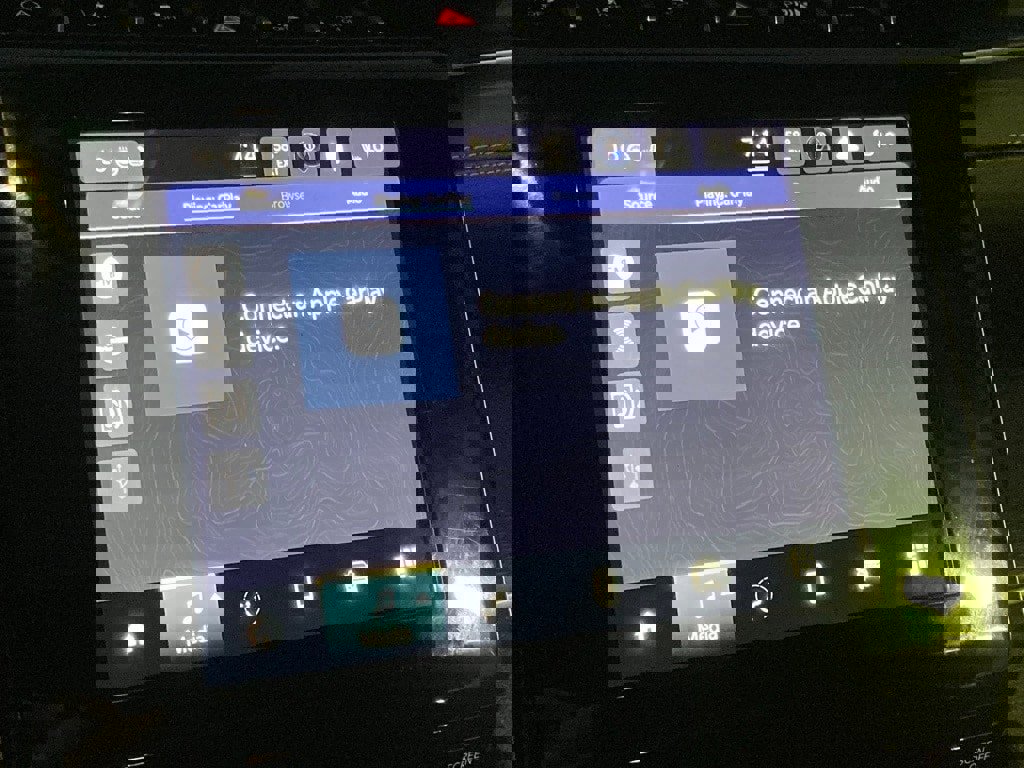 Used 2024 Jeep Grand Cherokee L Altitude image 23