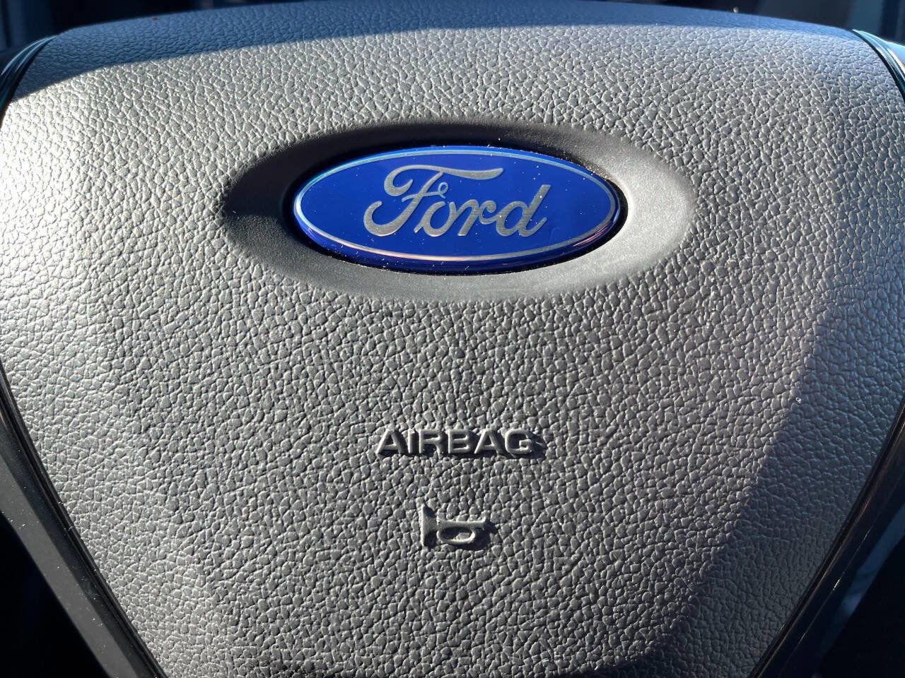 Used 2017 Ford Explorer XLT w/ Equipment Group 202A image 21