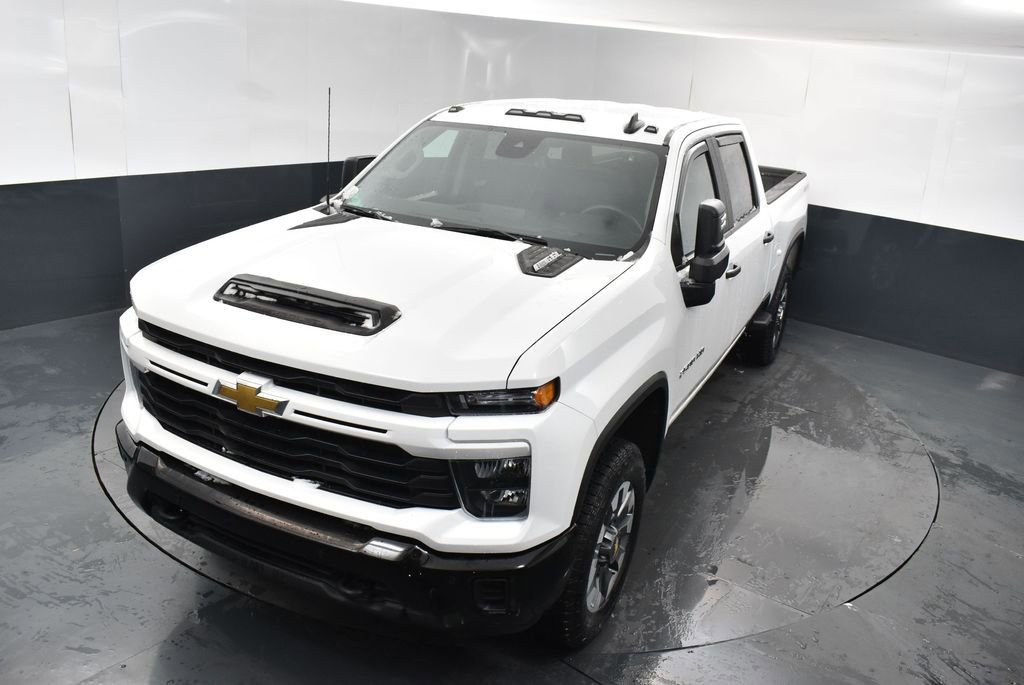 Used 2025 Chevrolet Silverado 2500 Custom w/ Custom Value Package image 34