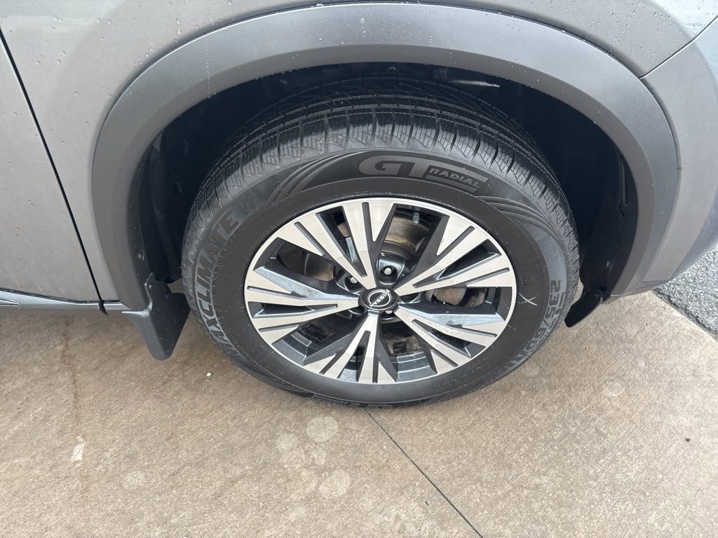 Used 2022 Nissan Rogue SV w/ SV Premium Package AWD/4WD image 12
