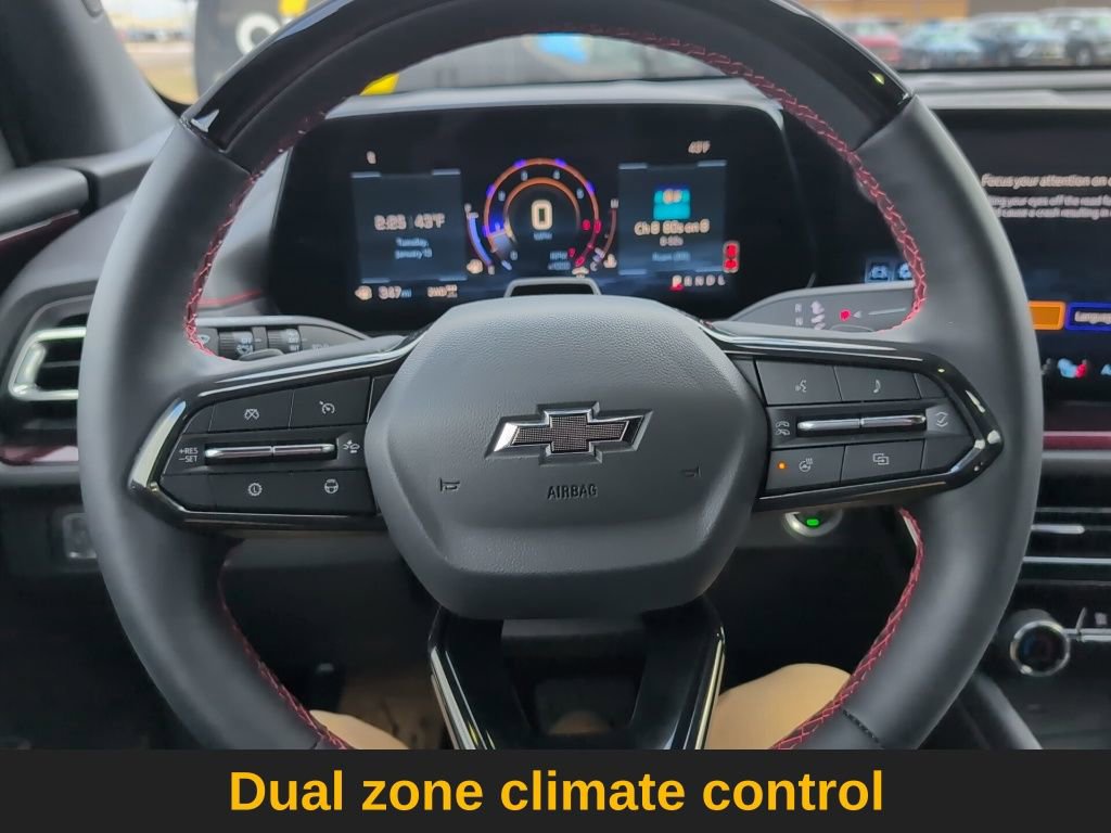 Used 2025 Chevrolet Traverse RS image 14