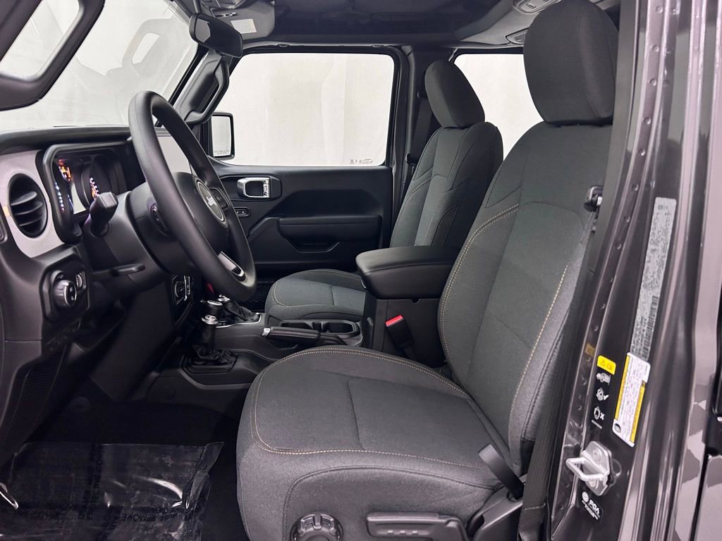 New 2026 Jeep Gladiator Sport image 12