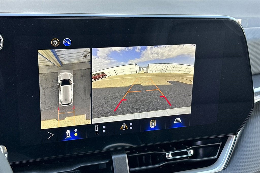 New 2026 Chevrolet Equinox LT w/ Convenience Package II image 21