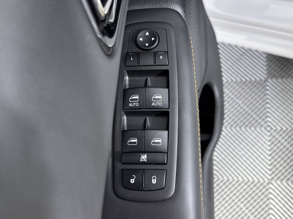Used 2023 Dodge Durango R/T AWD/4WD image 31