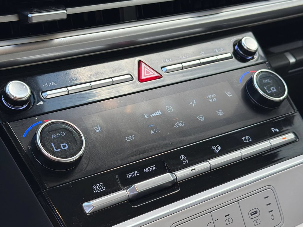 Used 2024 Hyundai Santa Fe SEL FWD image 23