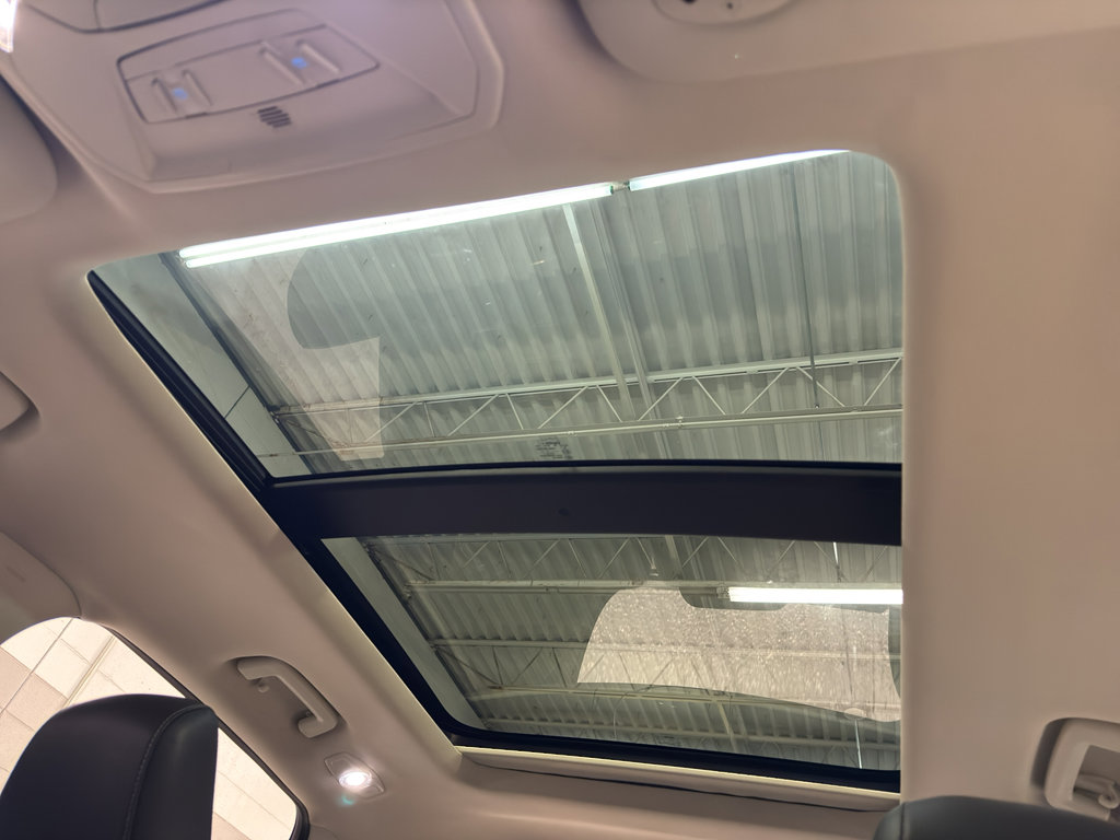 Used 2018 Ford Escape Titanium image 21