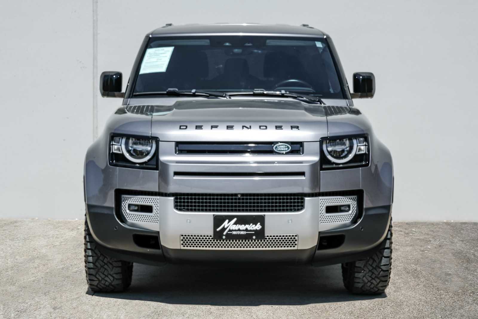 Used 2022 Land Rover Defender 90 image 5