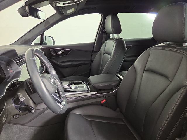 Used 2025 Audi Q7 3.0T Premium Plus AWD/4WD image 13
