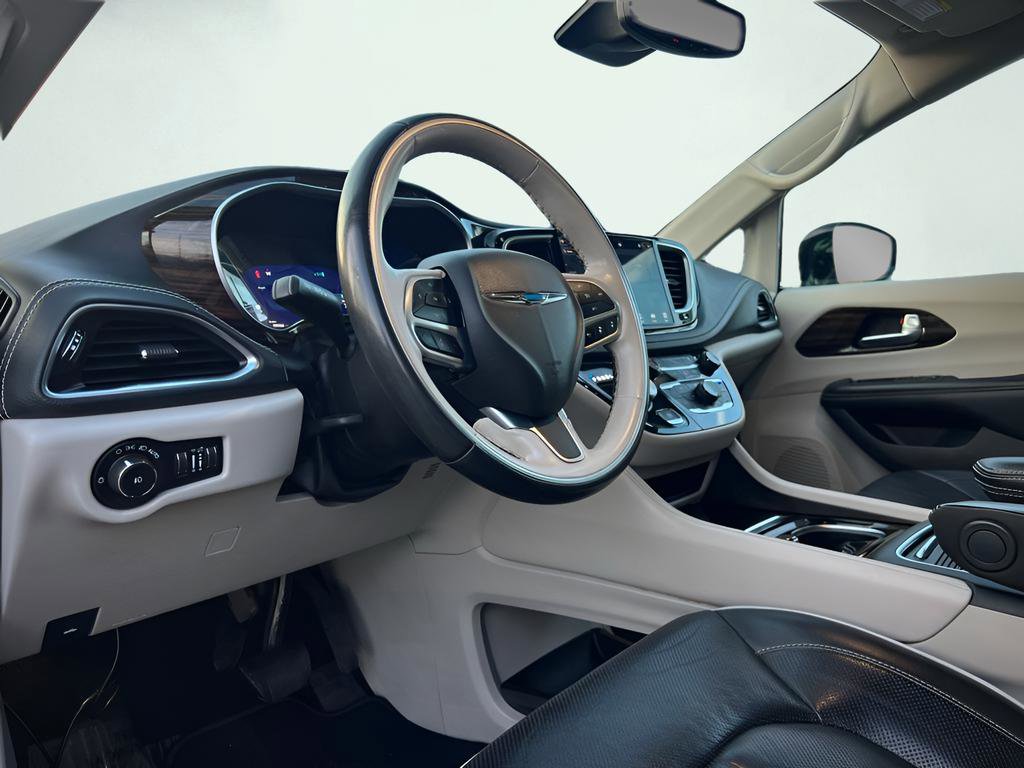 Used 2021 Chrysler Pacifica Limited image 67