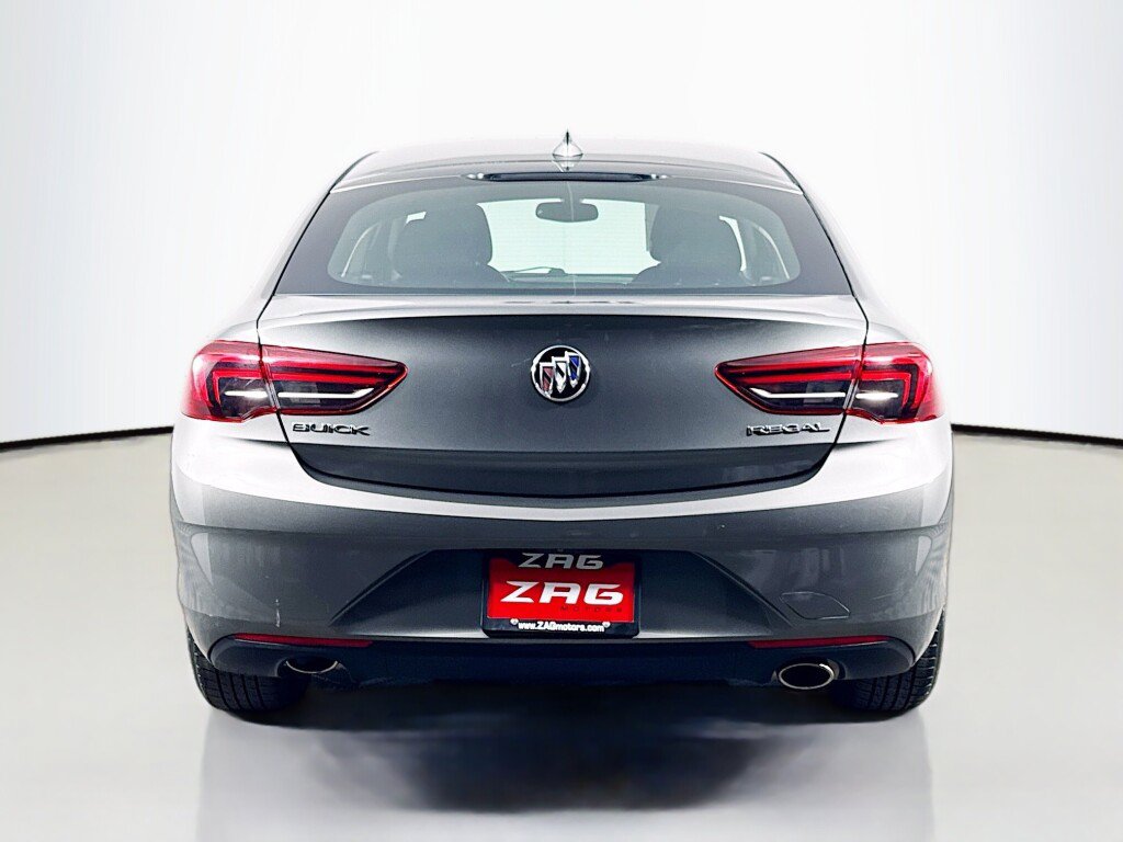 Used 2018 Buick Regal Preferred FWD image 4