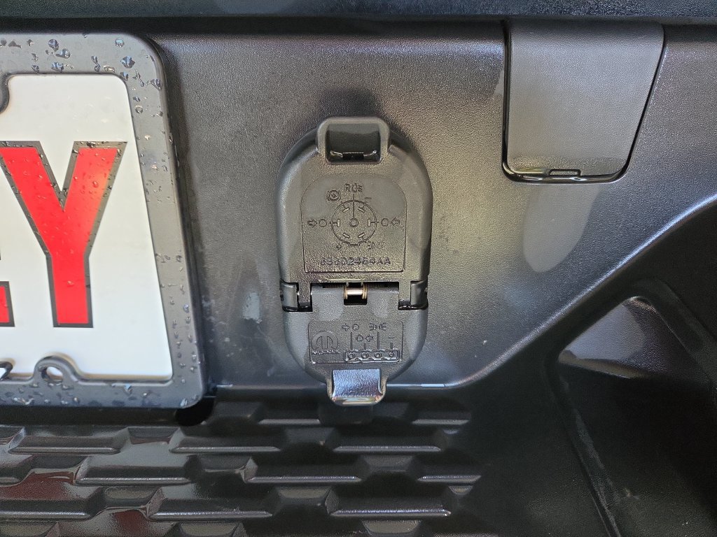 Used 2026 RAM 1500 Laramie AWD/4WD image 15