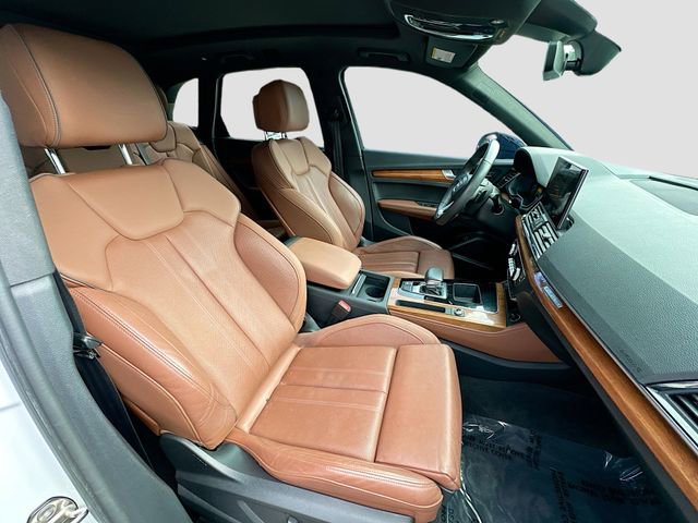 Used 2021 Audi Q5 e Prestige w/ Prestige Package image 34