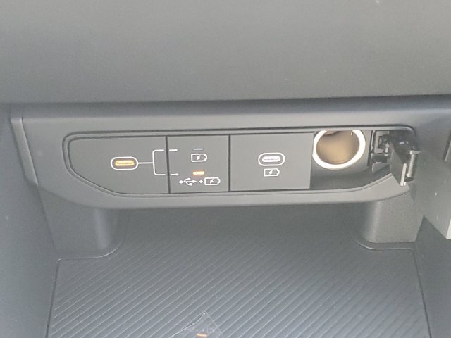 New 2026 Kia K4 FWD image 30