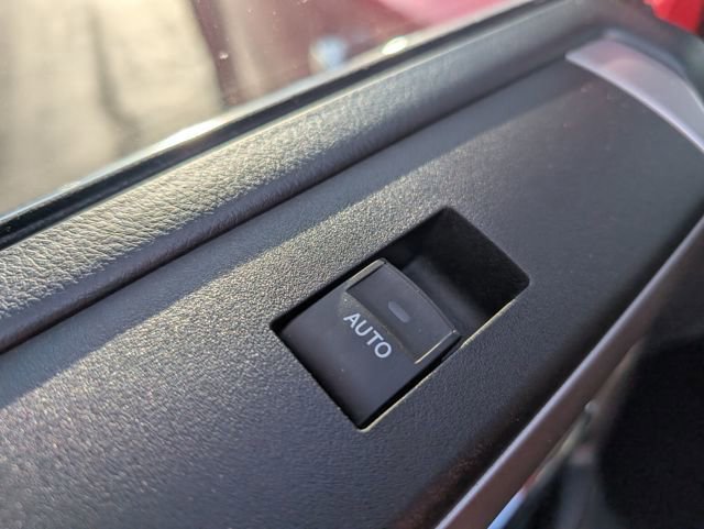 Used 2022 Toyota 4Runner Limited image 11