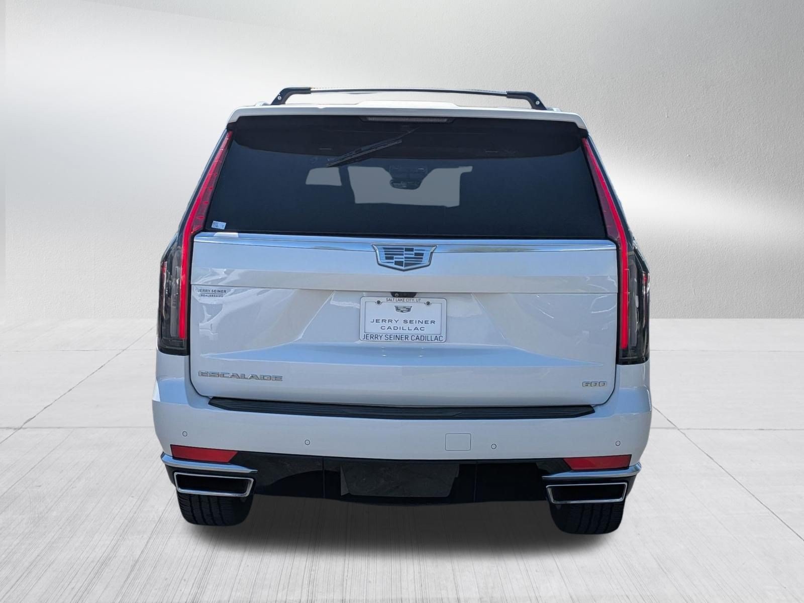 Used 2022 Cadillac Escalade Premium Luxury Platinum AWD/4WD image 5