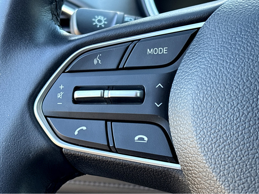 Used 2022 Hyundai Santa Fe Limited image 15