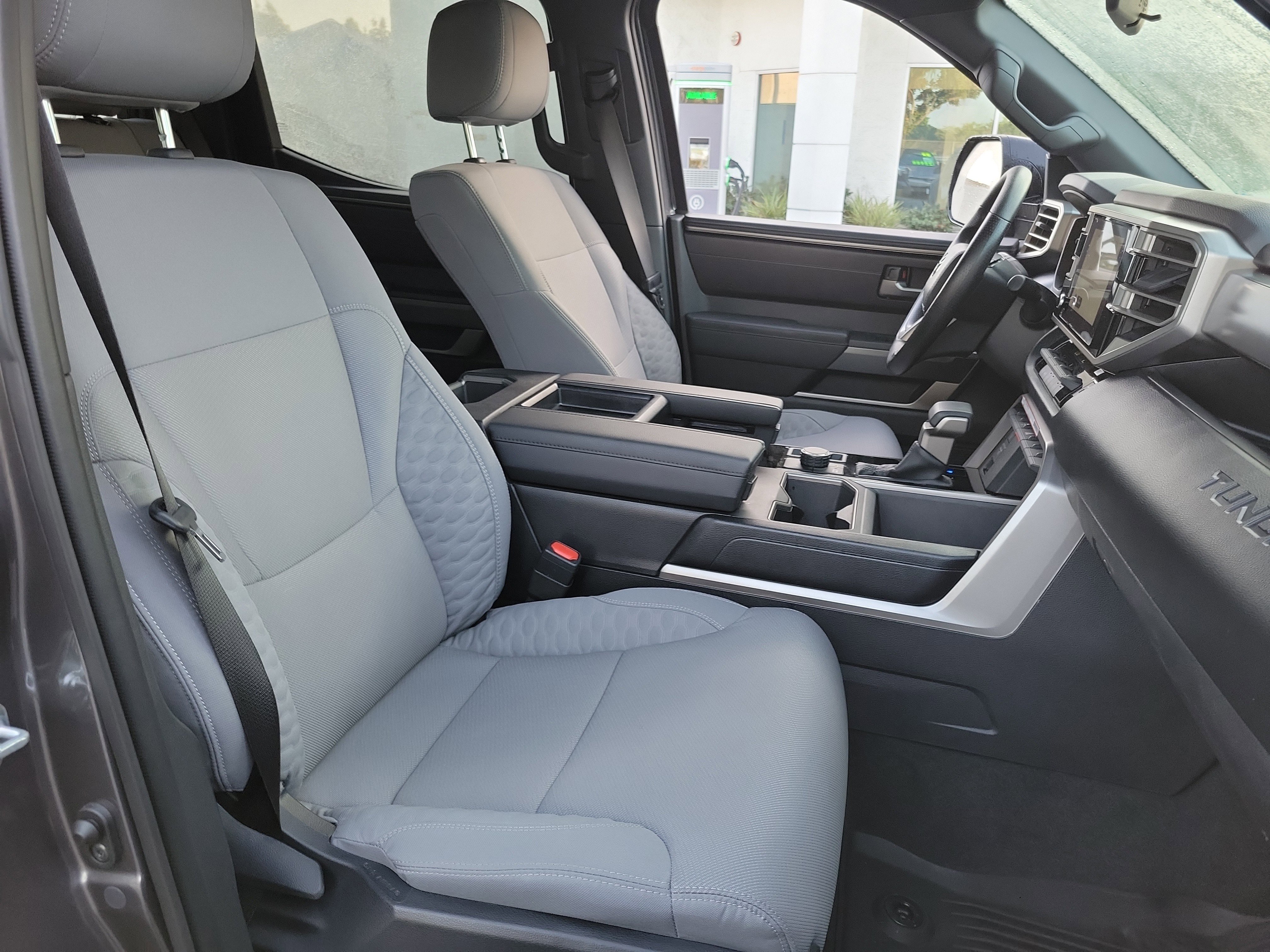 Used 2025 Toyota Tundra SR5 w/ SR5 Convenience Package image 20