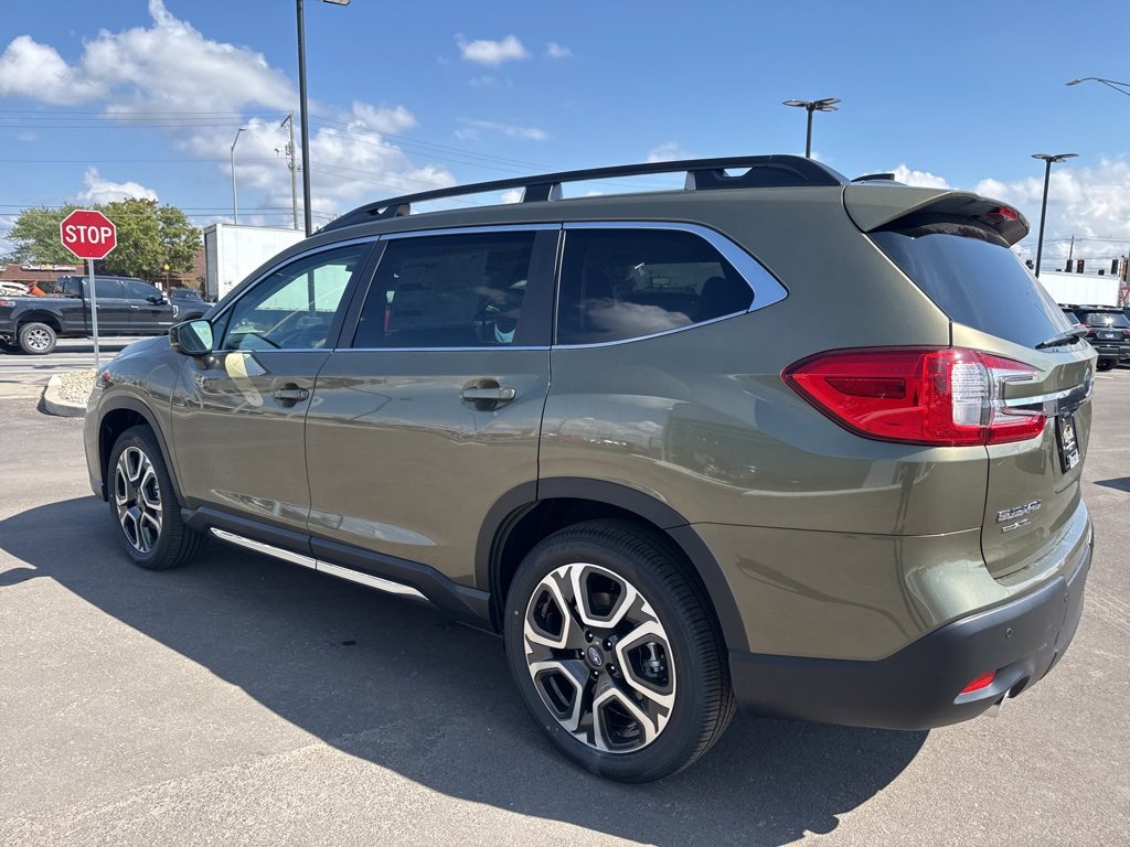 New 2025 Subaru Ascent Limited image 4