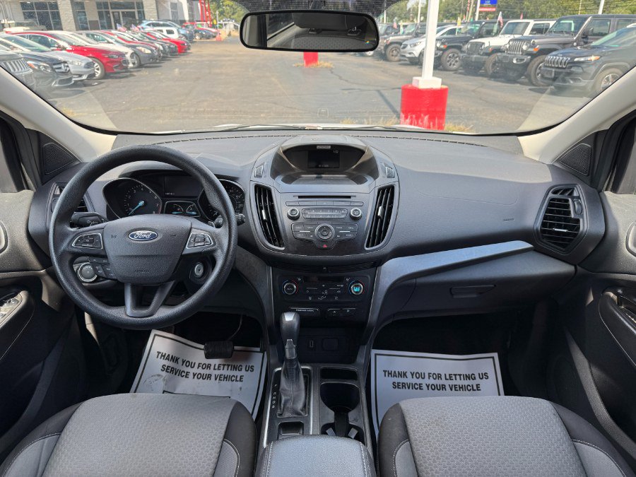 Used 2017 Ford Escape SE FWD image 21