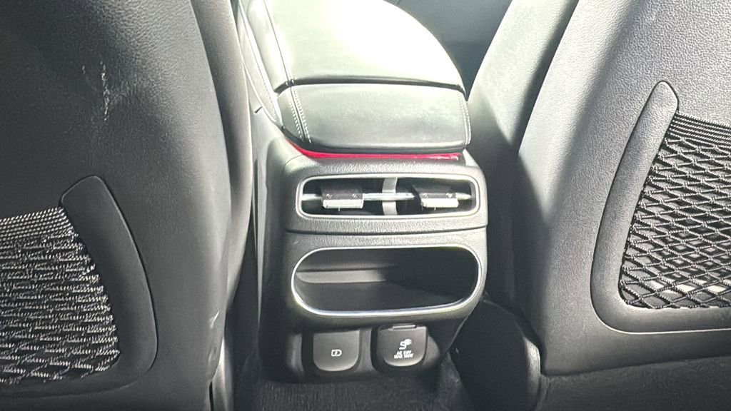 Used 2025 Genesis GV70 3.5T Sport image 38