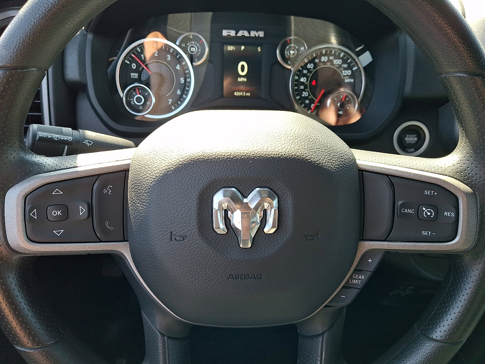 Used 2024 RAM 2500 Tradesman w/ Chrome Appearance Group image 20