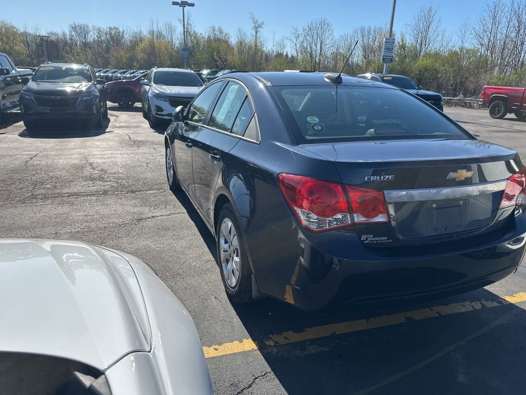 Used 2015 Chevrolet Cruze LS FWD image 4