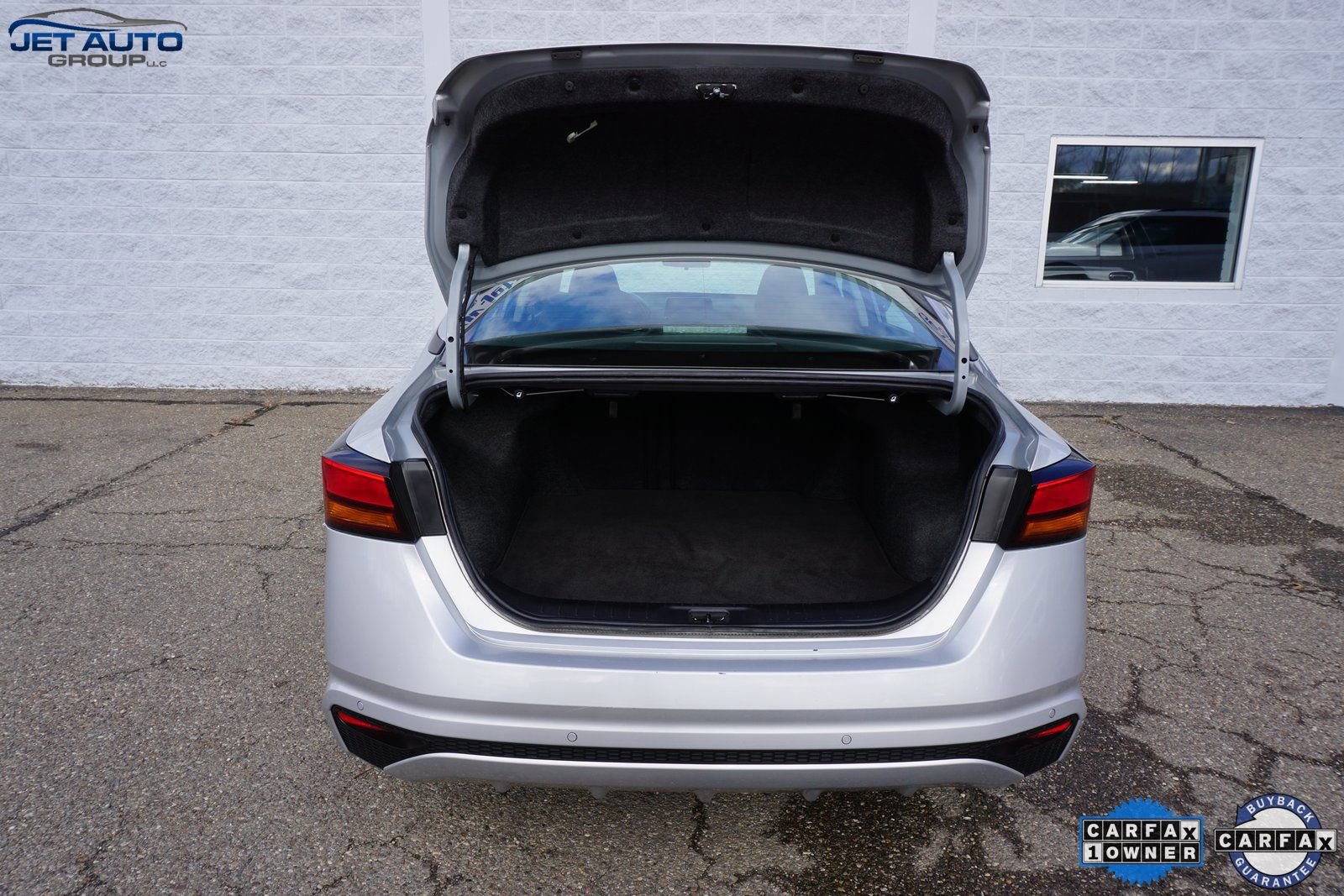 Used 2024 Nissan Altima 2.5 SV image 16