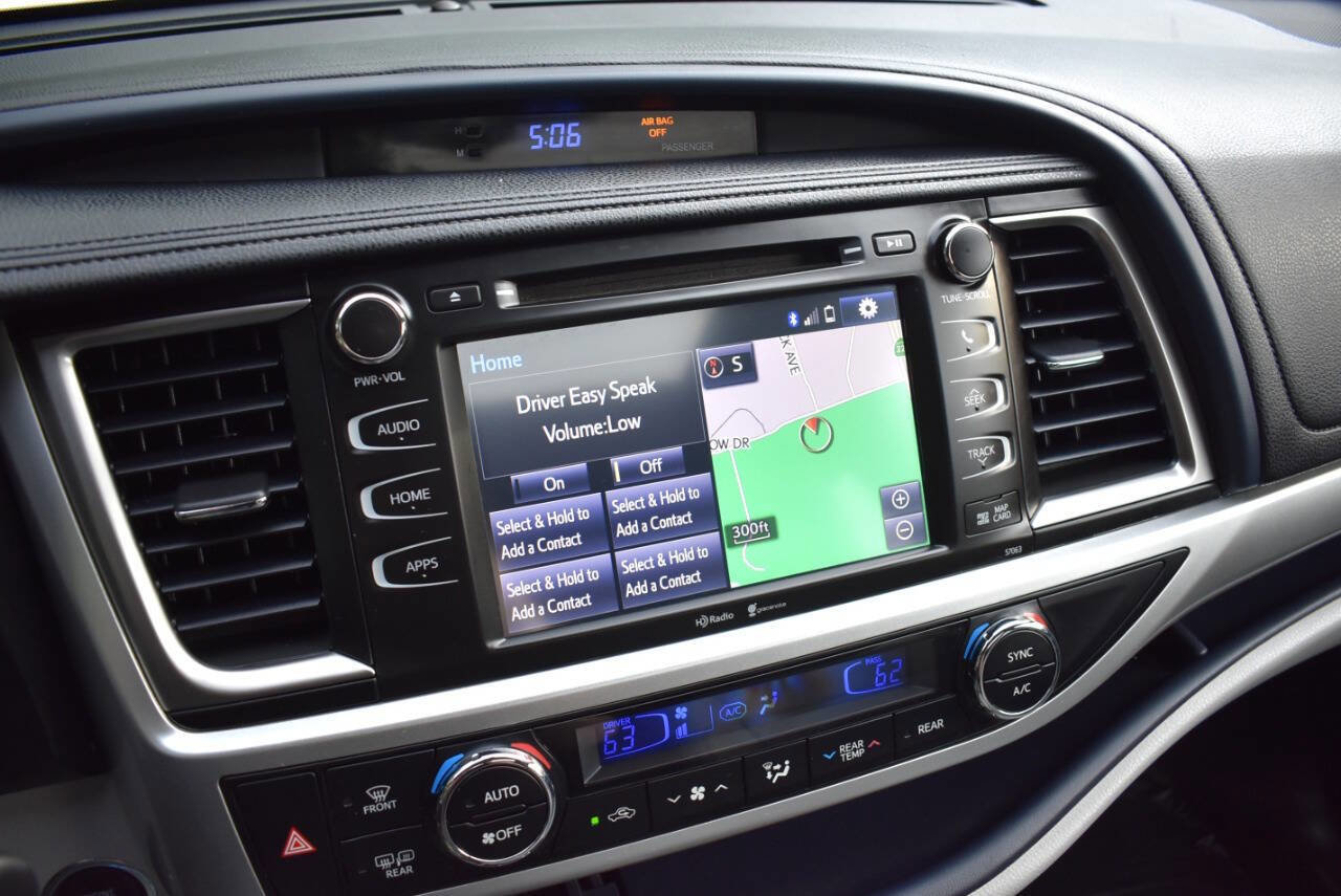 Used 2015 Toyota Highlander XLE AWD/4WD image 31