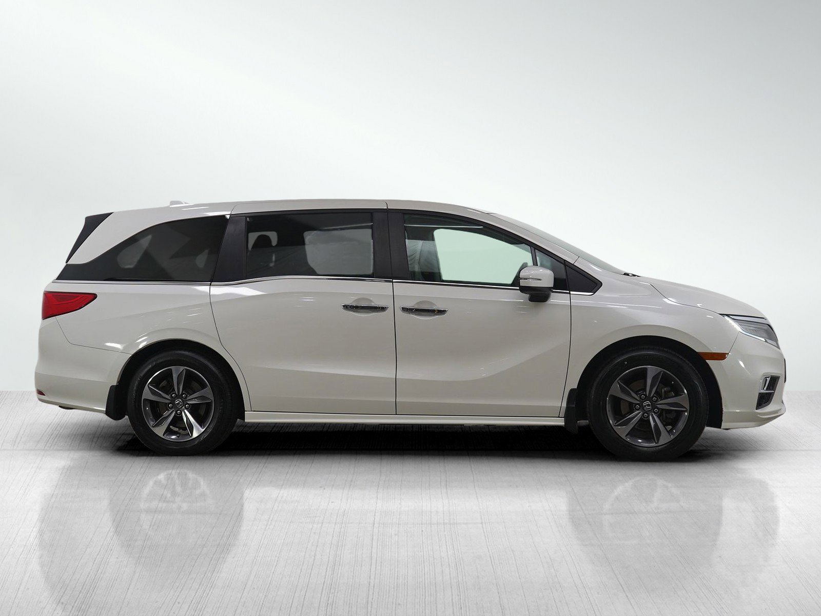 Used 2018 Honda Odyssey Touring image 6
