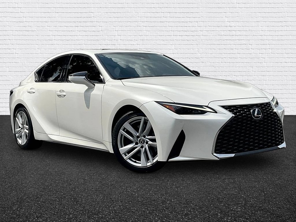 Used 2024 Lexus IS 300 w/ Comfort Package RWD image 3