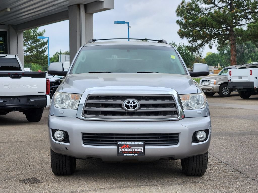 Used 2011 Toyota Sequoia SR5 AWD/4WD image 5