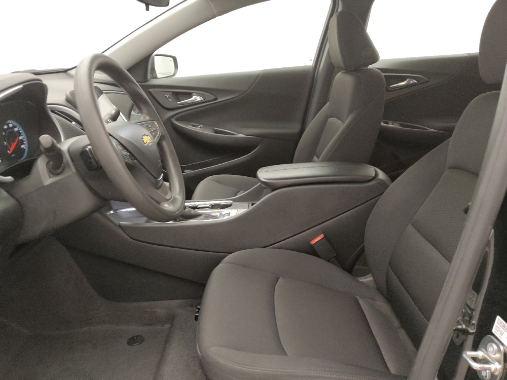 Used 2024 Chevrolet Malibu LT FWD image 17
