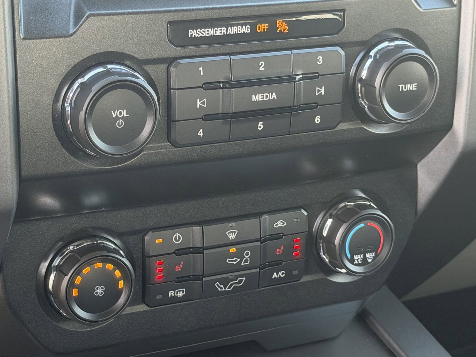 Certified 2019 Ford F150 XLT w/ Equipment Group 302A Luxury image 19