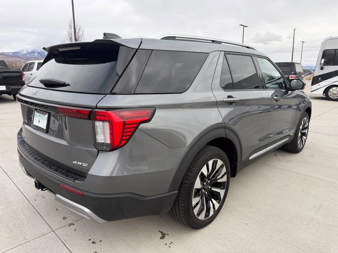 Used 2025 Ford Explorer Platinum w/ LUX Leather Package image 3