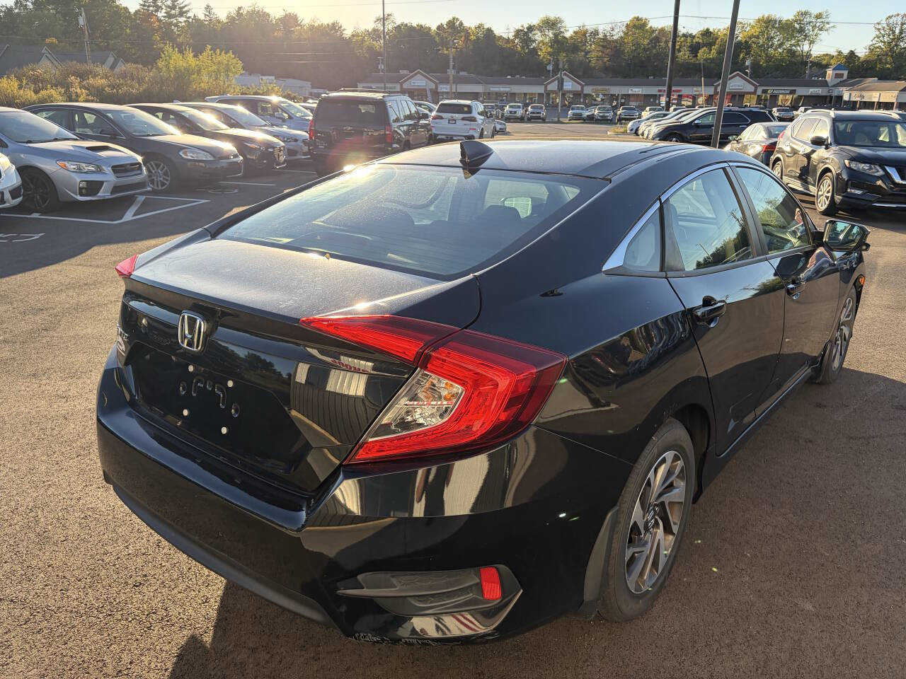 Used 2018 Honda Civic EX image 8