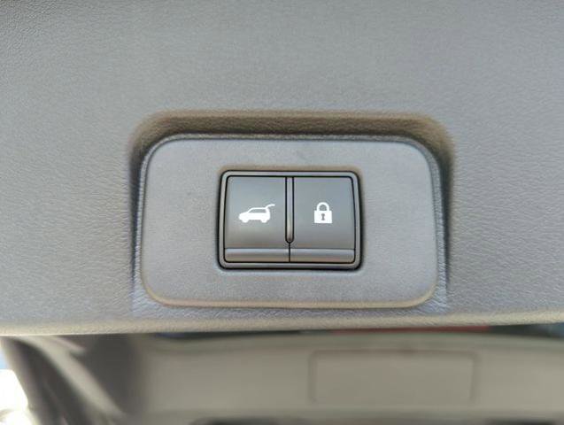 Certified 2023 Nissan Rogue SV w/ SV Premium B Package FWD image 18