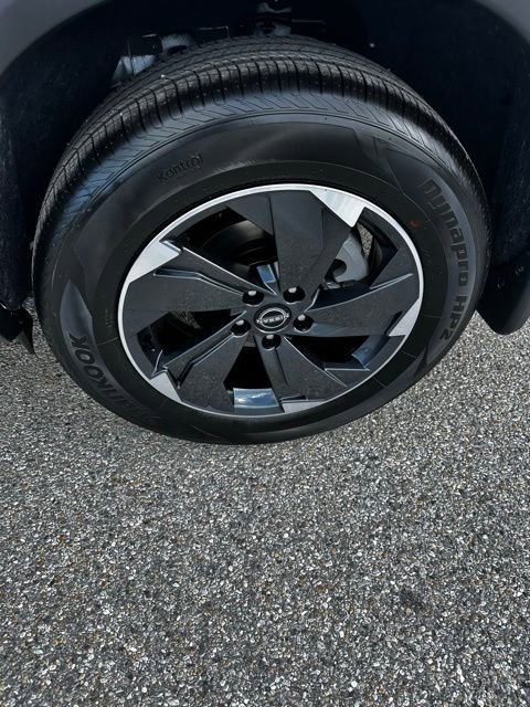 New 2026 Nissan Rogue SV image 9