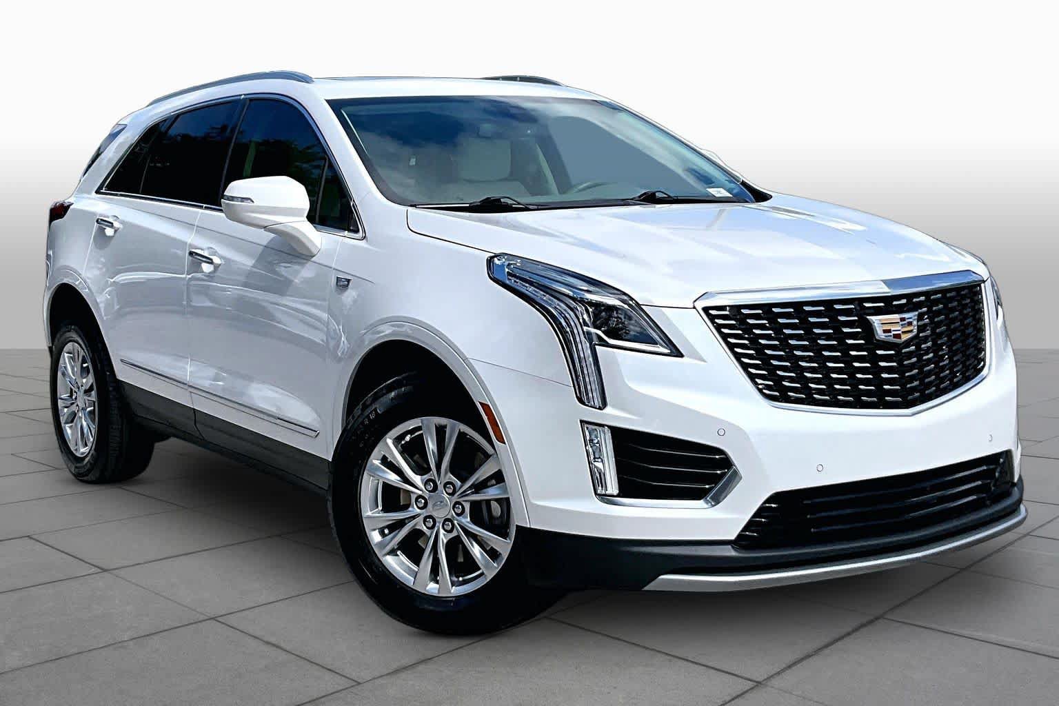Used 2020 Cadillac XT5 Premium Luxury FWD image 3