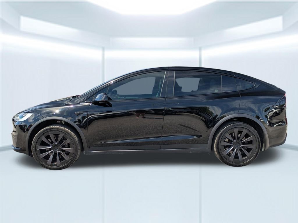 Used 2022 Tesla Model X Plaid image 2
