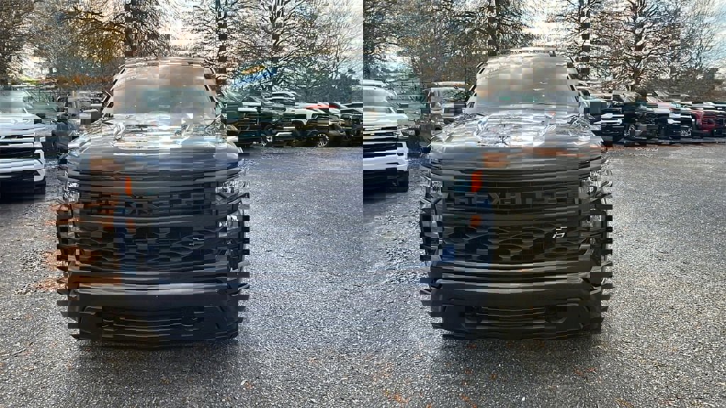 Certified 2022 Chevrolet Silverado 1500 Custom w/ LPO, Dark Essentials Package image 2