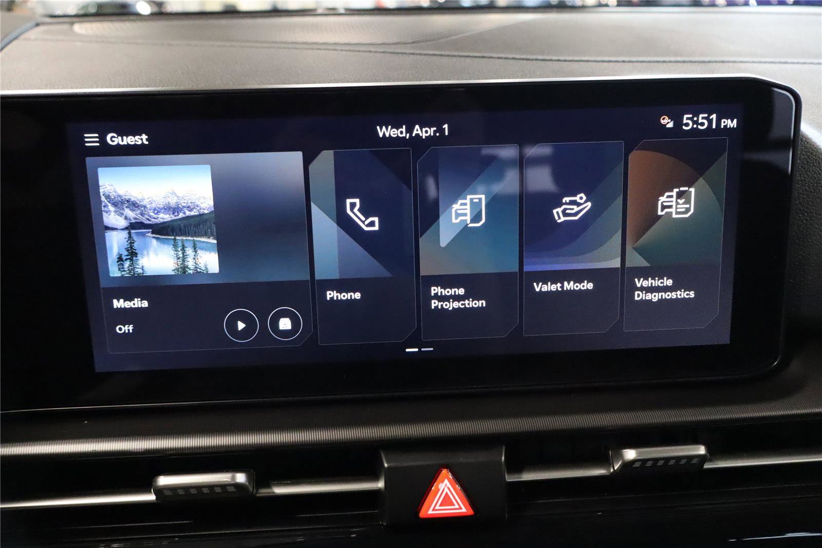 Certified 2026 Kia Sportage EX w/ EX Panorama Roof Package image 19