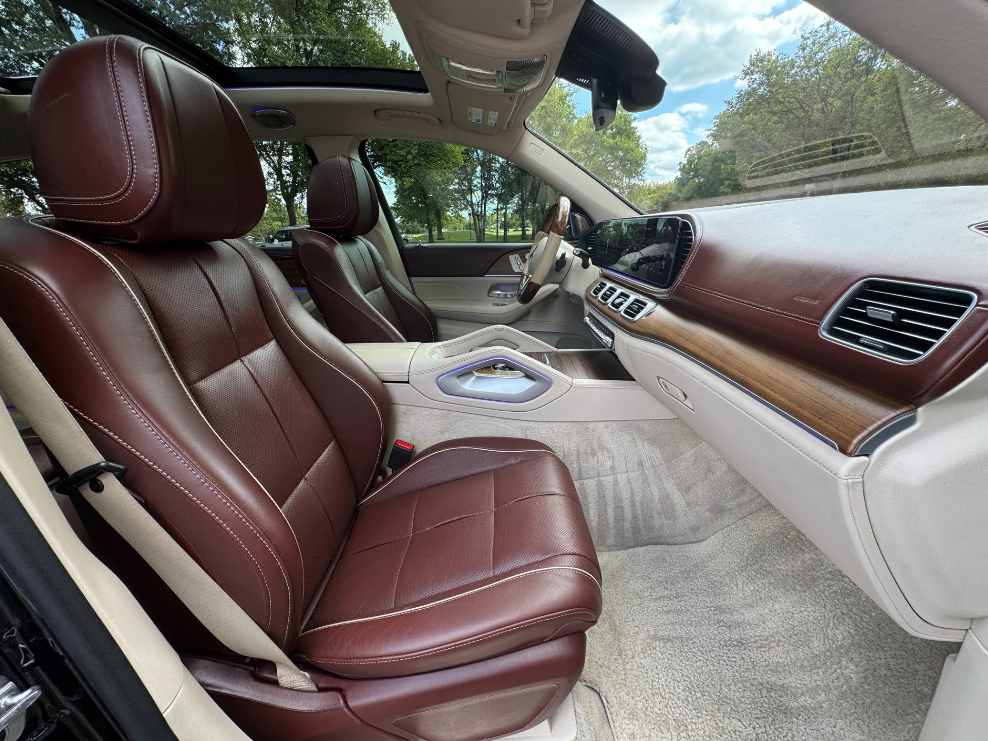 Used 2023 Mercedes-Benz Maybach GLS 600 4MATIC image 22