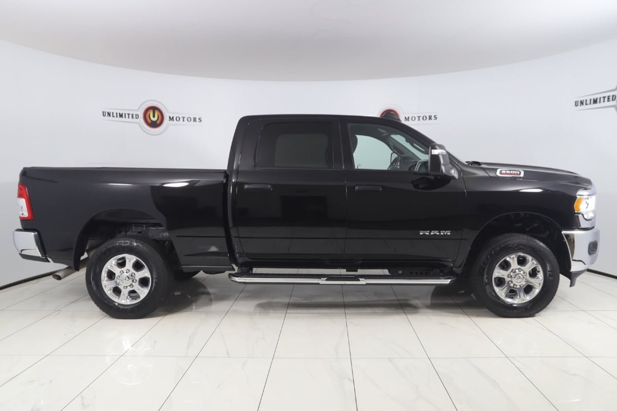 Used 2024 RAM 2500 Big Horn AWD/4WD image 2