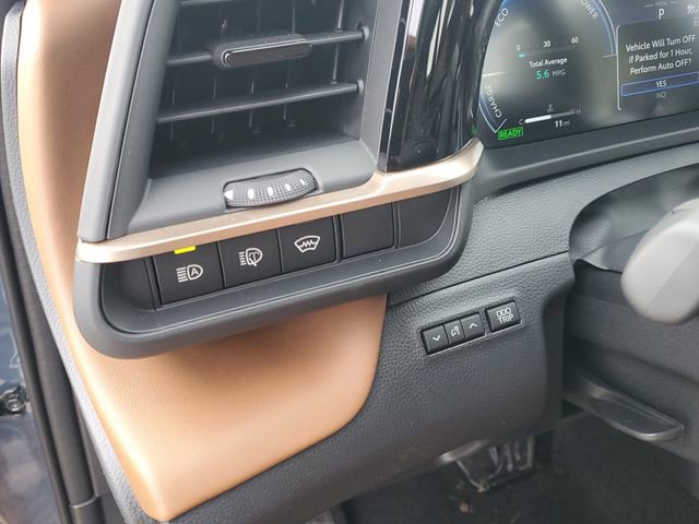 New 2026 Toyota Crown Signia image 16